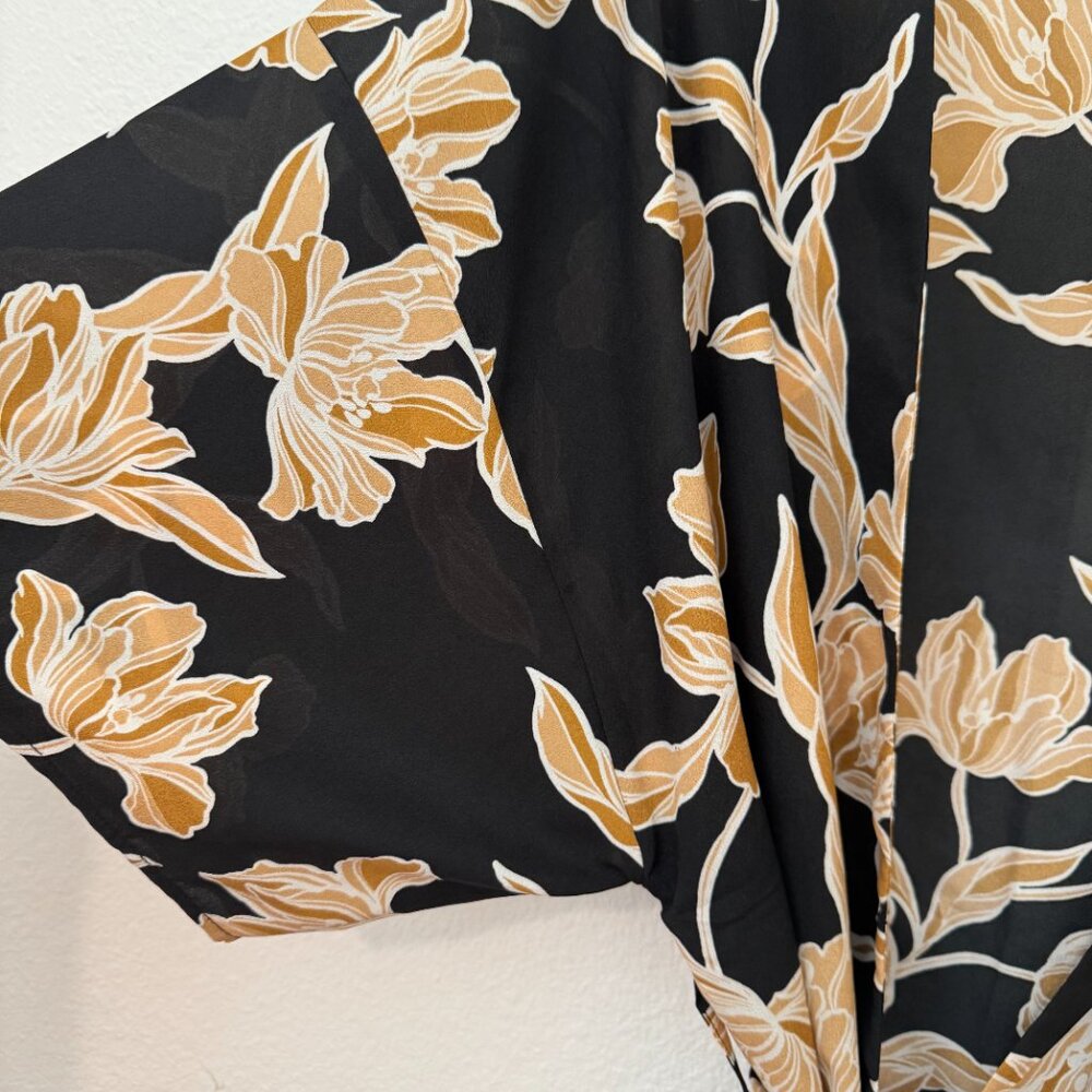 Maison Du Soir Black & Beige Floral Kimono Robe |… - image 5